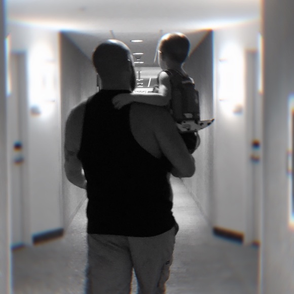 Meet your Posher, C.R.M - Picture 4 of 6